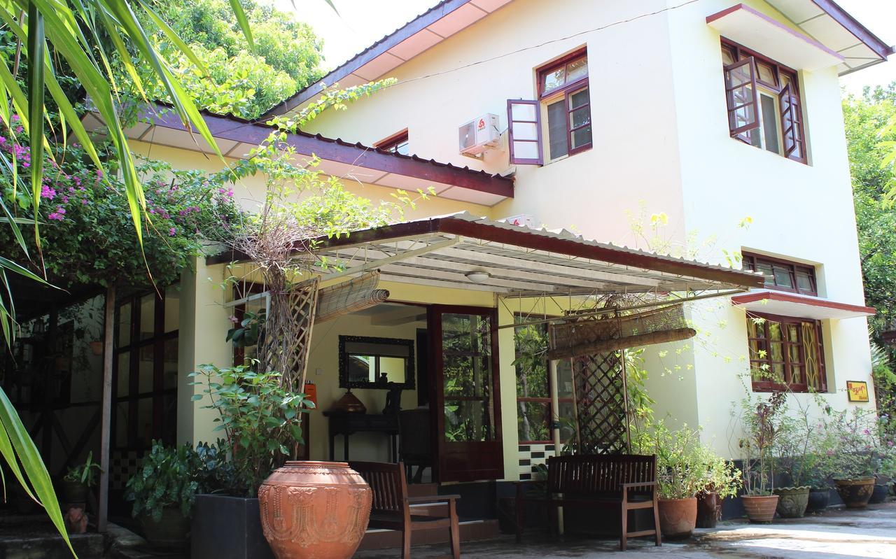 Alamanda Inn, Boutique Hotel And French Restaurant Yangon Ngoại thất bức ảnh
